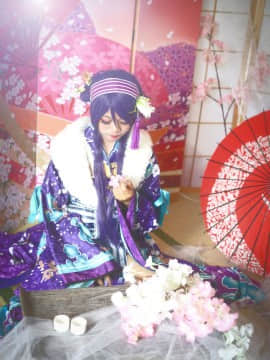 《Love Live！》 希绘里正月和服觉醒 C O S P L A Y_【LOVELIVE】正月觉醒东条希 (1)