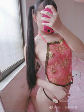 萌白酱透视肚兜_pic_1492936179508