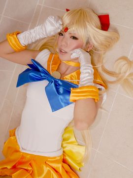 Sailor Venus Cosplay (Meltia)_053