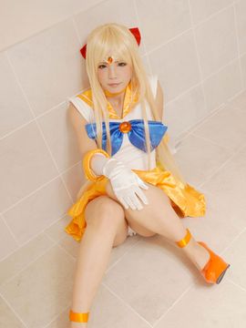 Sailor Venus Cosplay (Meltia)_057