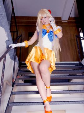 Sailor Venus Cosplay (Meltia)_069