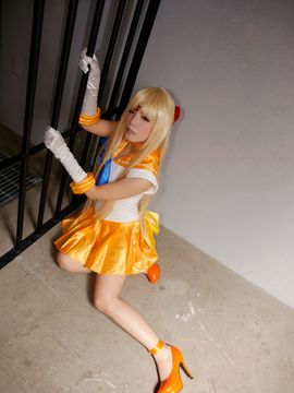Sailor Venus Cosplay (Meltia)_093