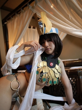 [あえてると] Queen's Buddy_811