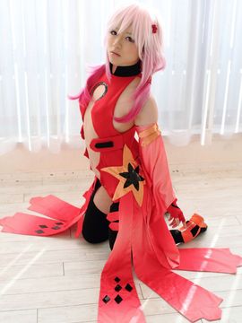 美少女コスプレイヤーが勃起したムスコとタマをねっとりと優しく舐めバキュームフェラでドッ_Riona Minami-Inori Yuzuriha-005