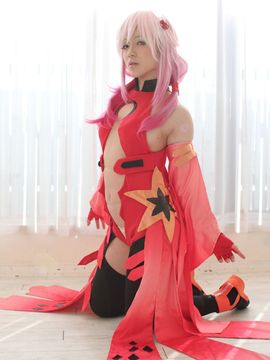美少女コスプレイヤーが勃起したムスコとタマをねっとりと優しく舐めバキュームフェラでドッ_Riona Minami-Inori Yuzuriha-006