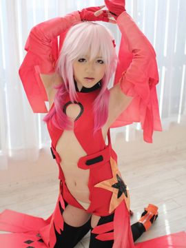 美少女コスプレイヤーが勃起したムスコとタマをねっとりと優しく舐めバキュームフェラでドッ_Riona Minami-Inori Yuzuriha-012