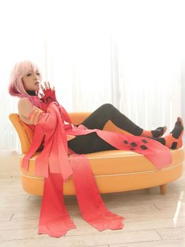 美少女コスプレイヤーが勃起したムスコとタマをねっとりと優しく舐めバキュームフェラでドッ_Riona Minami-Inori Yuzuriha-021