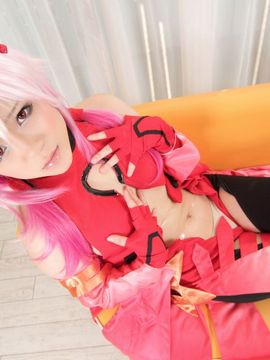 美少女コスプレイヤーが勃起したムスコとタマをねっとりと優しく舐めバキュームフェラでドッ_Riona Minami-Inori Yuzuriha-027