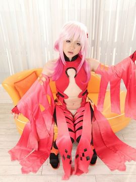 美少女コスプレイヤーが勃起したムスコとタマをねっとりと優しく舐めバキュームフェラでドッ_Riona Minami-Inori Yuzuriha-029