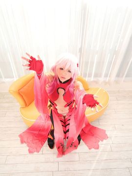 美少女コスプレイヤーが勃起したムスコとタマをねっとりと優しく舐めバキュームフェラでドッ_Riona Minami-Inori Yuzuriha-034
