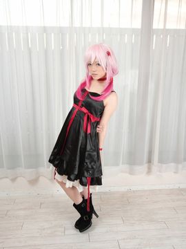 美少女コスプレイヤーが勃起したムスコとタマをねっとりと優しく舐めバキュームフェラでドッ_Riona Minami-Inori Yuzuriha-107