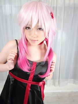 美少女コスプレイヤーが勃起したムスコとタマをねっとりと優しく舐めバキュームフェラでドッ_Riona Minami-Inori Yuzuriha-131