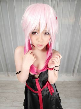 美少女コスプレイヤーが勃起したムスコとタマをねっとりと優しく舐めバキュームフェラでドッ_Riona Minami-Inori Yuzuriha-142