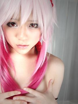 美少女コスプレイヤーが勃起したムスコとタマをねっとりと優しく舐めバキュームフェラでドッ_Riona Minami-Inori Yuzuriha-145