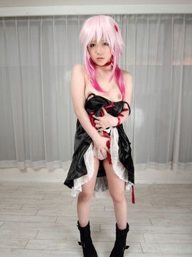 美少女コスプレイヤーが勃起したムスコとタマをねっとりと優しく舐めバキュームフェラでドッ_Riona Minami-Inori Yuzuriha-165