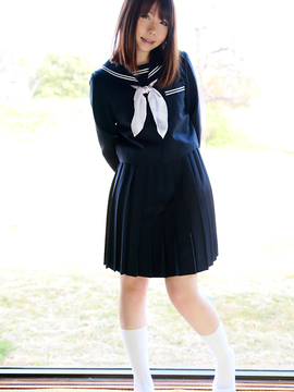 セーラー服とスポーツブラ_053