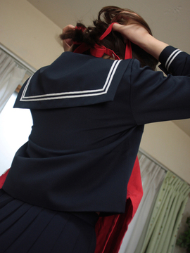 セーラー服とスポーツブラ_114