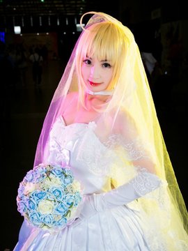 《FateZero》 海边花嫁SABER花嫁版C O S_Saber 十周年婚纱手办~攒人品抽黑贞！ (4)