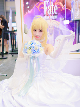 《FateZero》 海边花嫁SABER花嫁版C O S_Saber 十周年婚纱手办~攒人品抽黑贞！ (9)