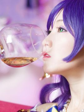 魔术师东条希觉醒 C O S_=] LOVELIVE 魔术° 就是要创造奇迹 [= (10)