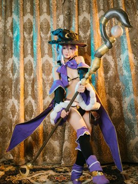 Mage - Bikini Warriors - By Lolu_18_d943c662jw1ez50rmgyhhj21kw2dce81