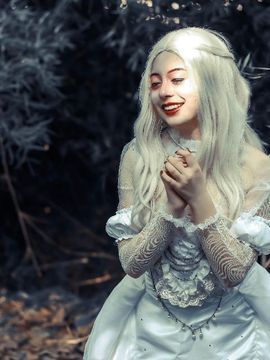 《爱丽斯漫游仙境》白之皇后C O S P L A Y_爱丽丝梦游仙境 The White Queen (5)
