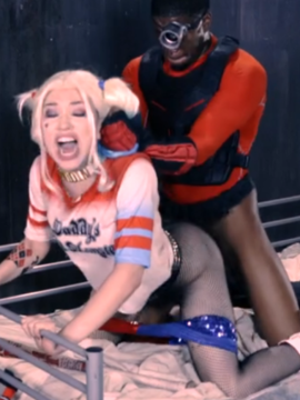 Harley Quinn by Aria Alexander_120_suicide_squad_parody