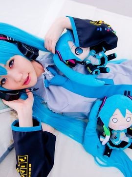 Vocaloid - Hatsune Miku cosplay by Kuuya_171