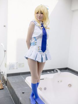 スクールアイドルレイヤーさんと個人撮影で生ハメ！③ライブ衣装で中出しエッチしちゃいました！_003