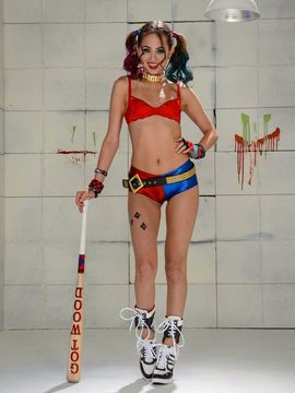 Harley In The Nuthouse_210