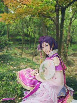 东条希-福神觉醒COS_春到人间人似玉，灯烧月下月如银。NOSOMI (1)