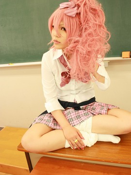 (C82) [凸凹組 (侠鵺)] いいから私に課金しろ PASSION_0020