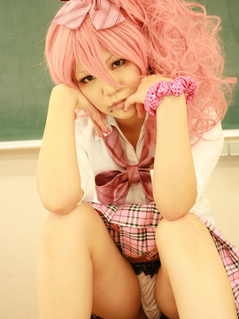 (C82) [凸凹組 (侠鵺)] いいから私に課金しろ PASSION_0040