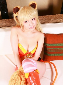 (C82) [凸凹組 (侠鵺)] いいから私に課金しろ PASSION_0048