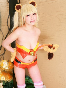 (C82) [凸凹組 (侠鵺)] いいから私に課金しろ PASSION_0124