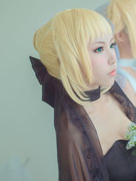 神啊，请允许我行走在你的光明与黑暗之中saber C O S_神啊，请允许我行走在你的光明与黑暗之中saber C O S (6)