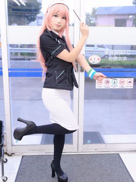 VOCALOID – Miku x Meiko x Luka x Rin cosplay_032