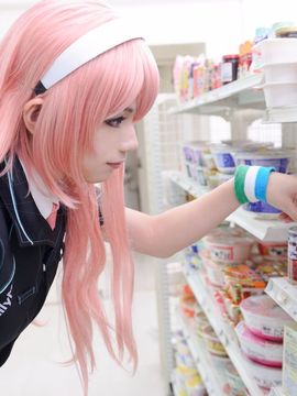 VOCALOID – Miku x Meiko x Luka x Rin cosplay_036