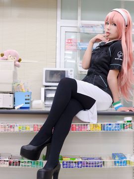 VOCALOID – Miku x Meiko x Luka x Rin cosplay_039