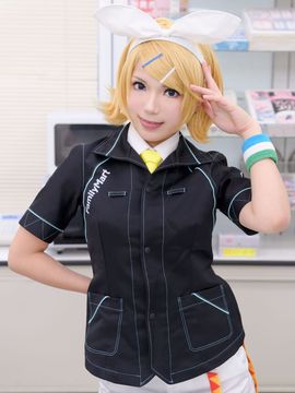 VOCALOID – Miku x Meiko x Luka x Rin cosplay_115