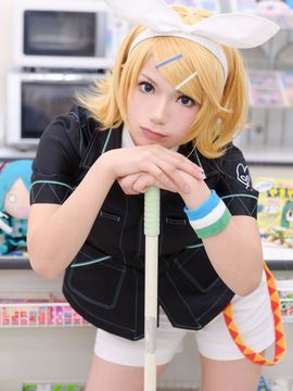 VOCALOID – Miku x Meiko x Luka x Rin cosplay_116