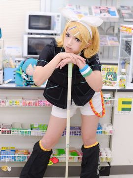 VOCALOID – Miku x Meiko x Luka x Rin cosplay_117