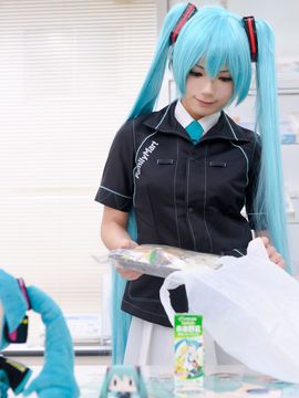 VOCALOID – Miku x Meiko x Luka x Rin cosplay_121