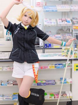 VOCALOID – Miku x Meiko x Luka x Rin cosplay_122