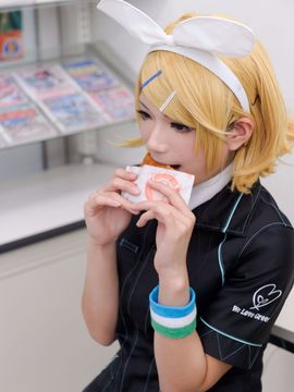 VOCALOID – Miku x Meiko x Luka x Rin cosplay_134