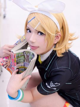 VOCALOID – Miku x Meiko x Luka x Rin cosplay_156