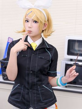 VOCALOID – Miku x Meiko x Luka x Rin cosplay_158