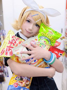 VOCALOID – Miku x Meiko x Luka x Rin cosplay_159