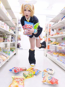 VOCALOID – Miku x Meiko x Luka x Rin cosplay_160