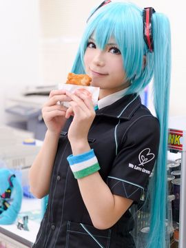 VOCALOID – Miku x Meiko x Luka x Rin cosplay_168